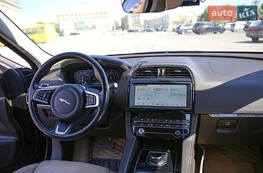 Внедорожник / Кроссовер Jaguar F-Pace 2019 в Харькове