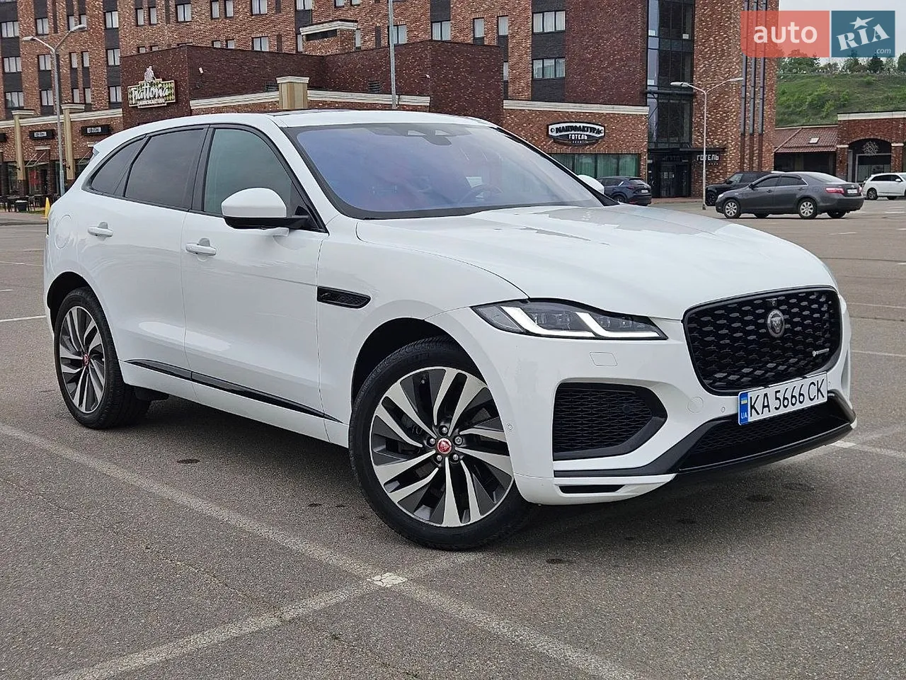 2022 Jaguar F-Pace - мініатюра 30
