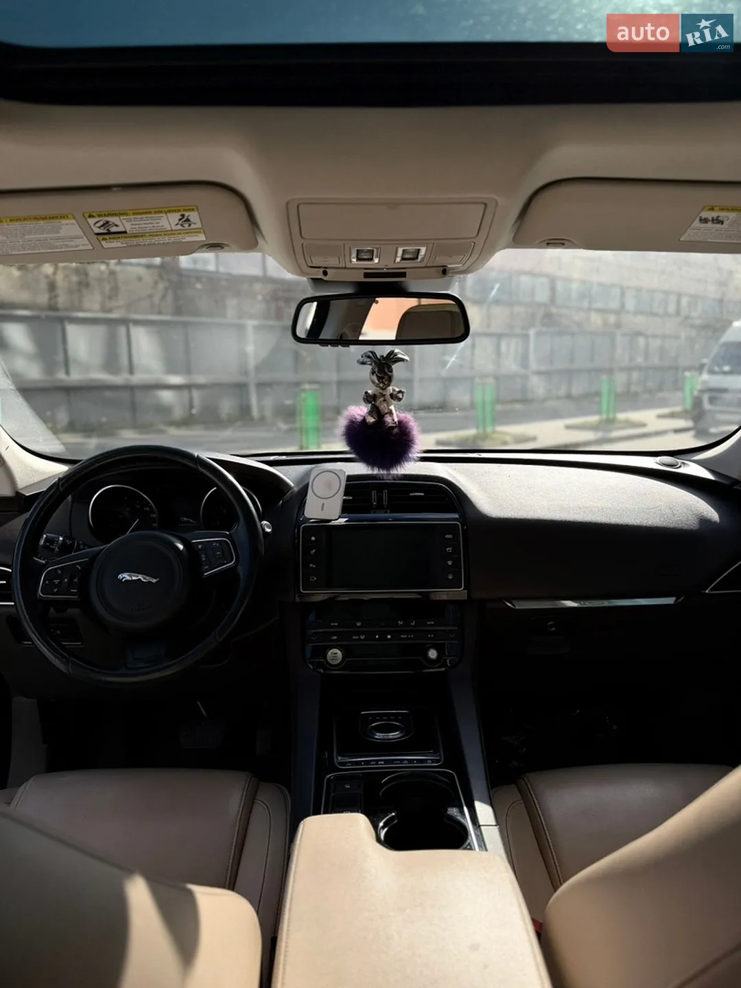 2016 Jaguar F-Pace - мініатюра 18