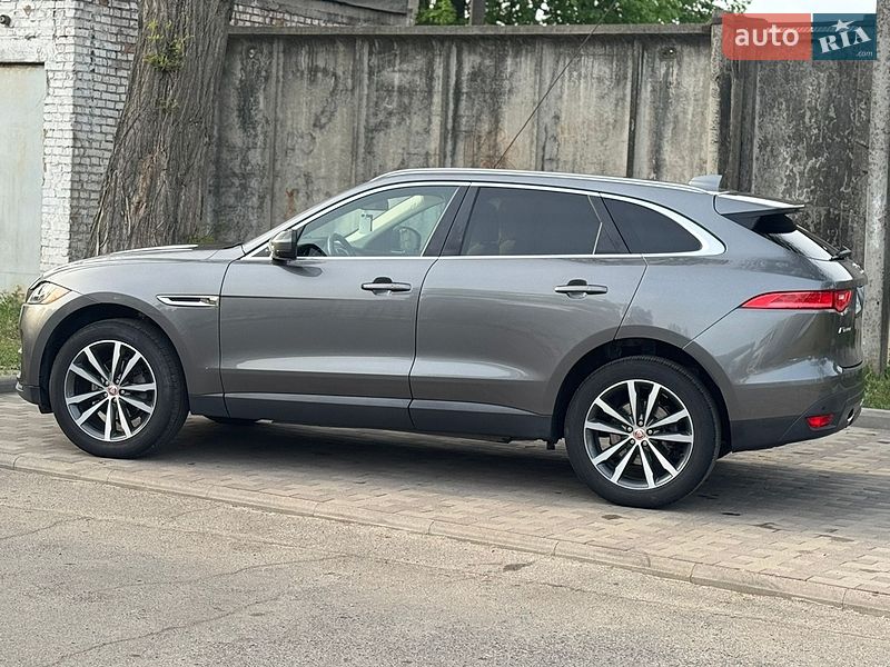 Внедорожник / Кроссовер Jaguar F-Pace 2017 в Лубнах