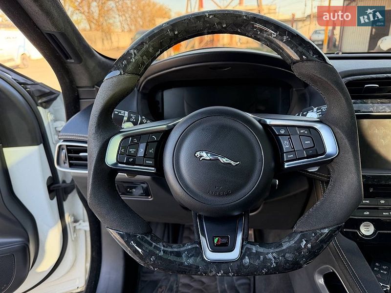 Внедорожник / Кроссовер Jaguar F-Pace 2017 в Киеве фото 16 Внедорожник / Кроссовер Jaguar F-Pace 2017 в Киеве