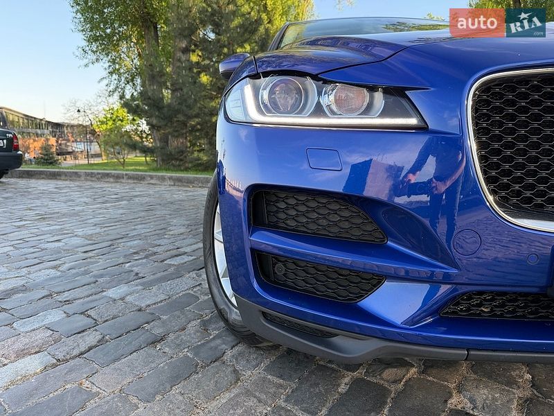 Внедорожник / Кроссовер Jaguar F-Pace 2017 в Киеве