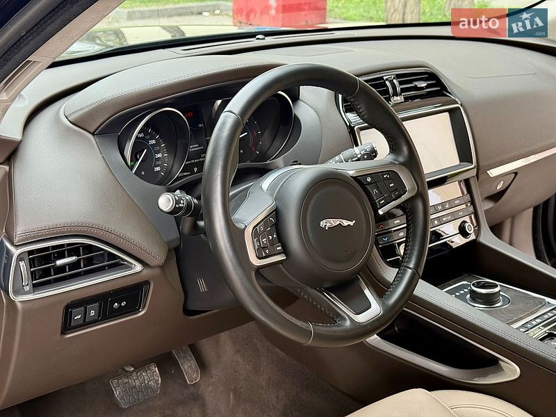 Внедорожник / Кроссовер Jaguar F-Pace 2020 в Днепре