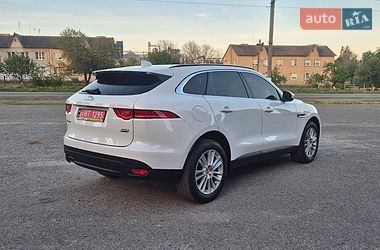 Позашляховик / Кросовер Jaguar F-Pace 2017 в Дубні