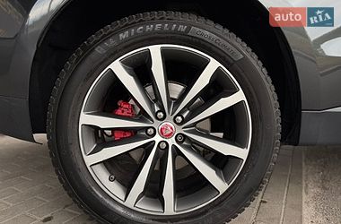 Позашляховик / Кросовер Jaguar F-Pace 2016 в Києві