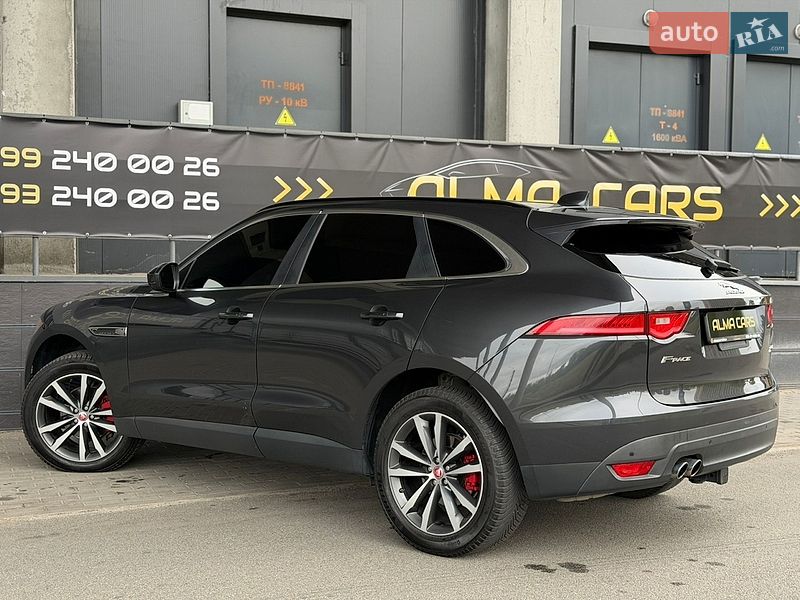 Позашляховик / Кросовер Jaguar F-Pace 2016 в Києві