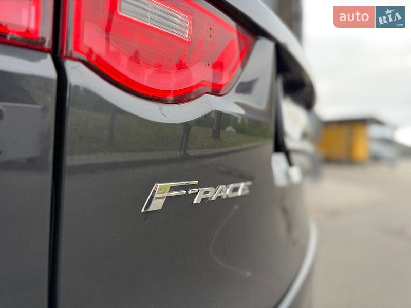 Позашляховик / Кросовер Jaguar F-Pace 2016 в Києві