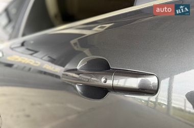 Позашляховик / Кросовер Jaguar F-Pace 2016 в Києві