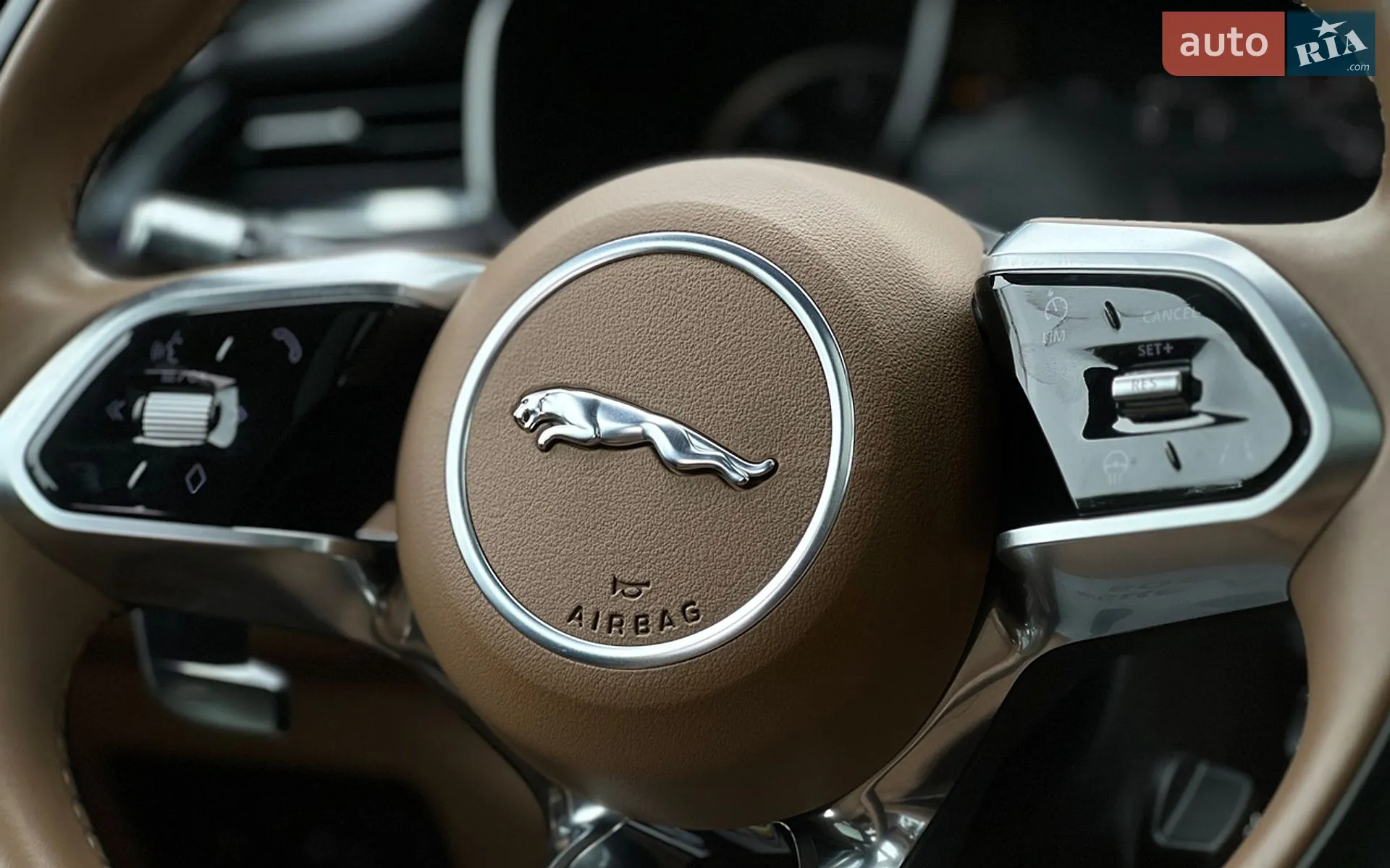 2022 Jaguar F-Pace - мініатюра 33