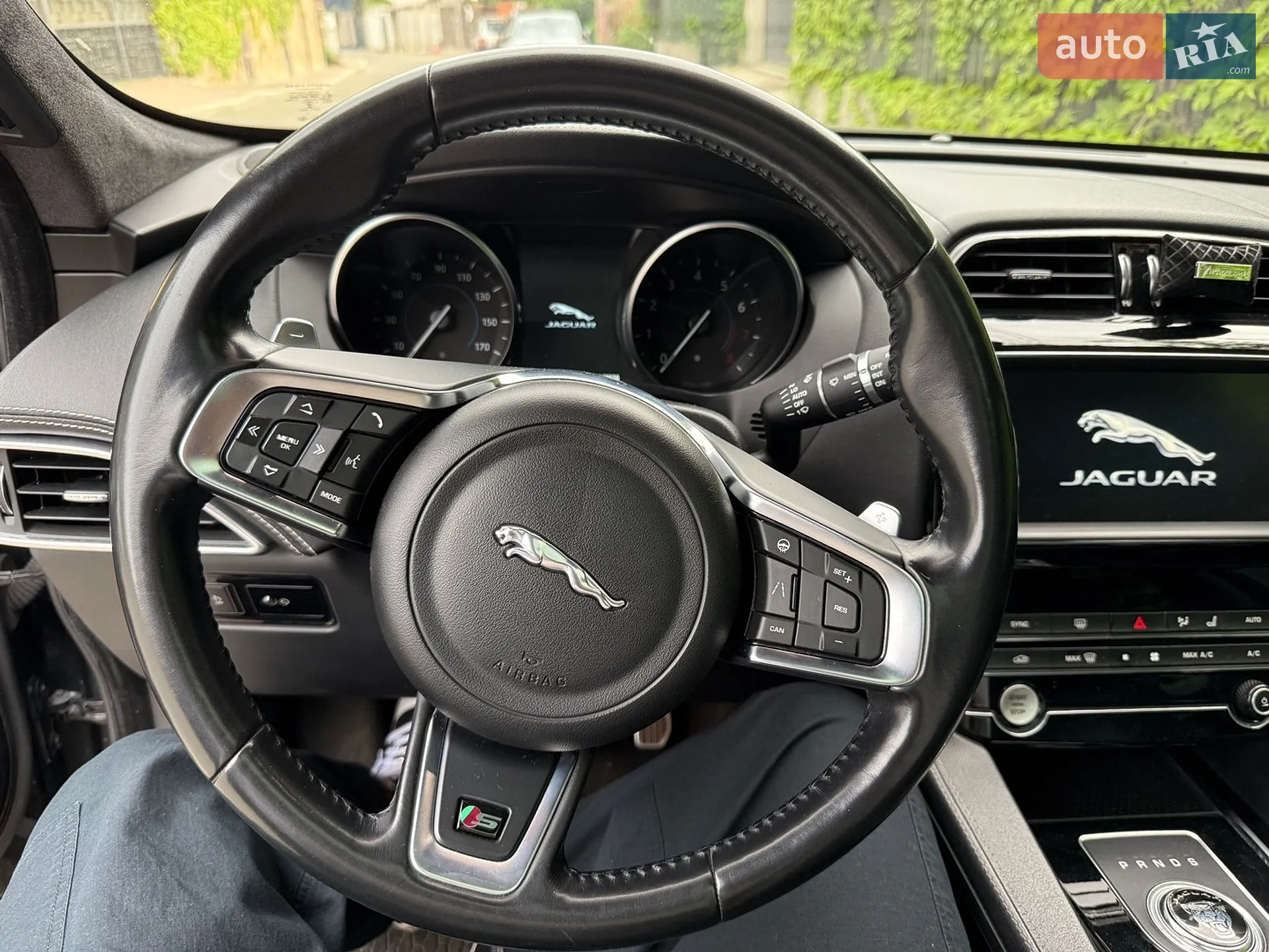 2019 Jaguar F-Pace - мініатюра 7