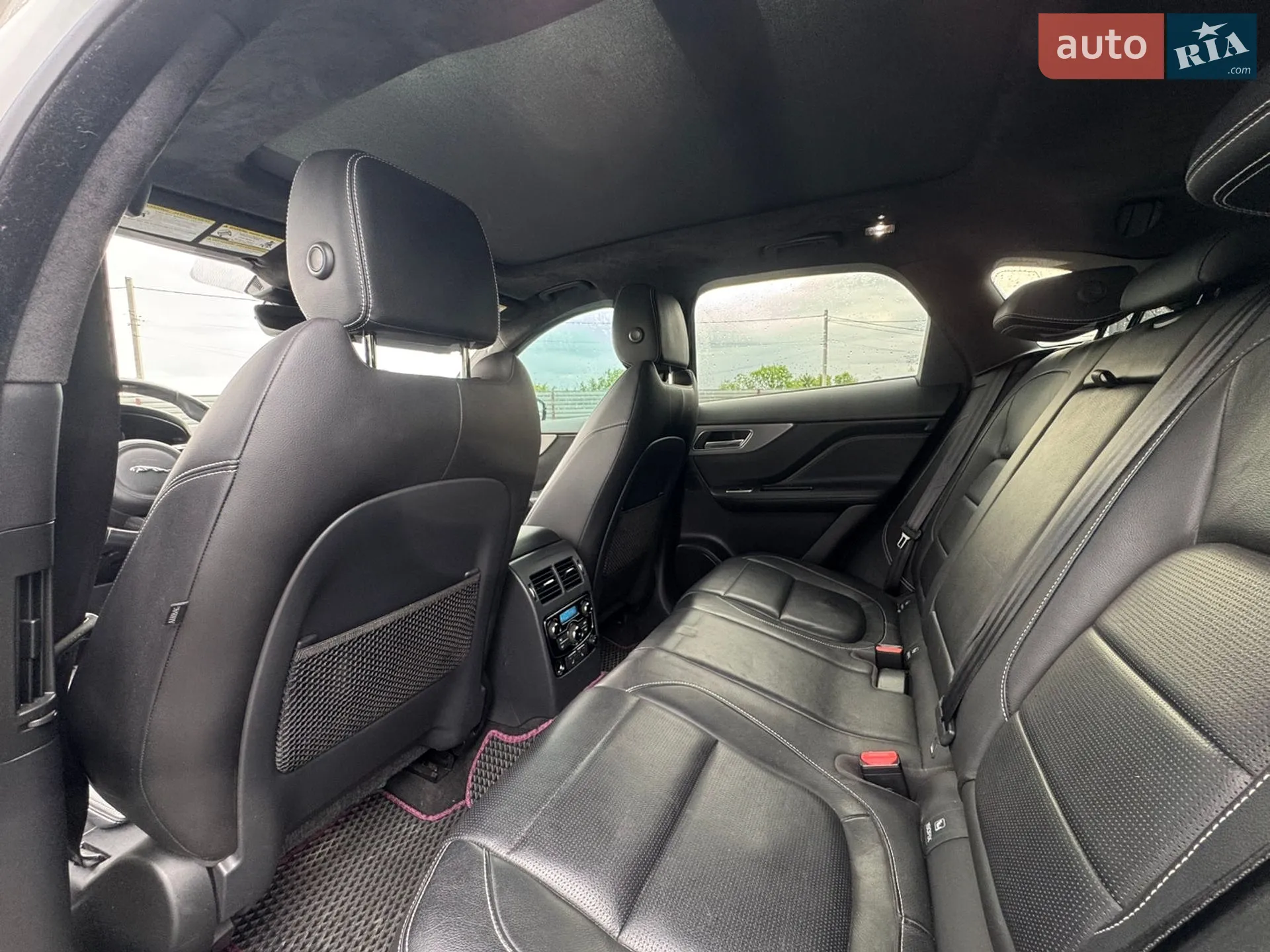 2020 Jaguar F-Pace - мініатюра 13