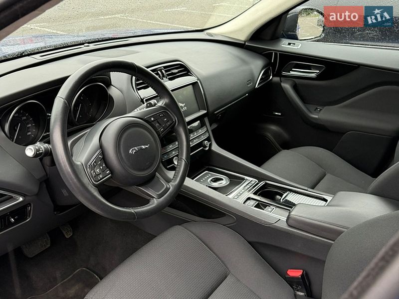 Внедорожник / Кроссовер Jaguar F-Pace 2020 в Киеве