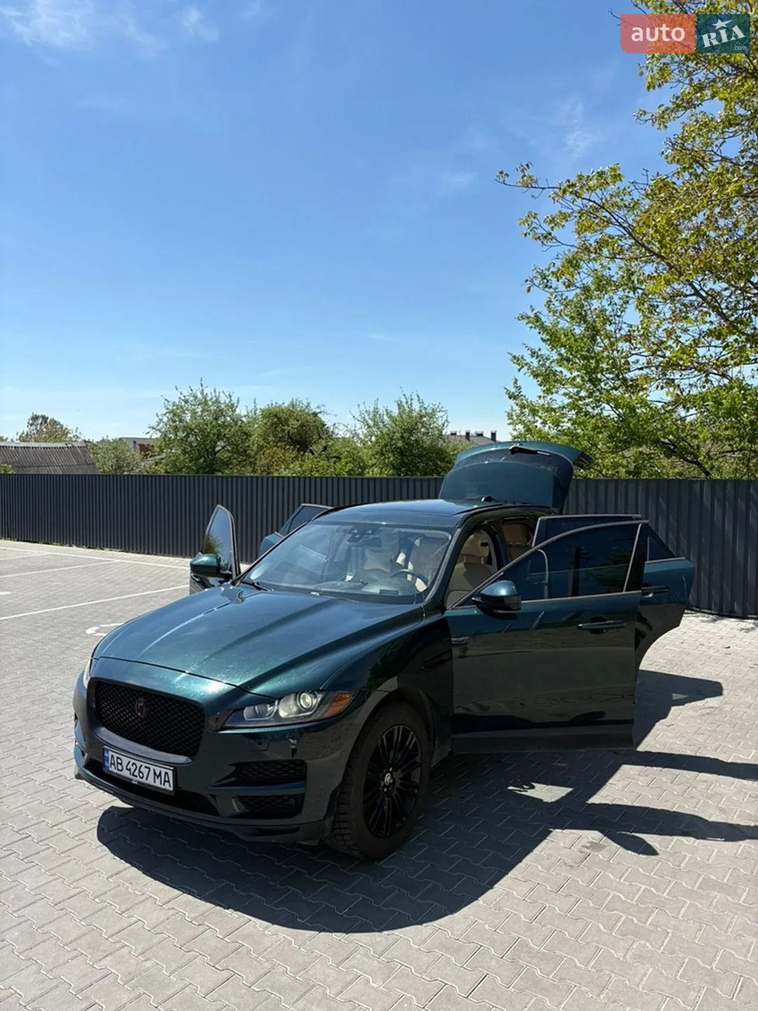 2017 Jaguar F-Pace - мініатюра 11