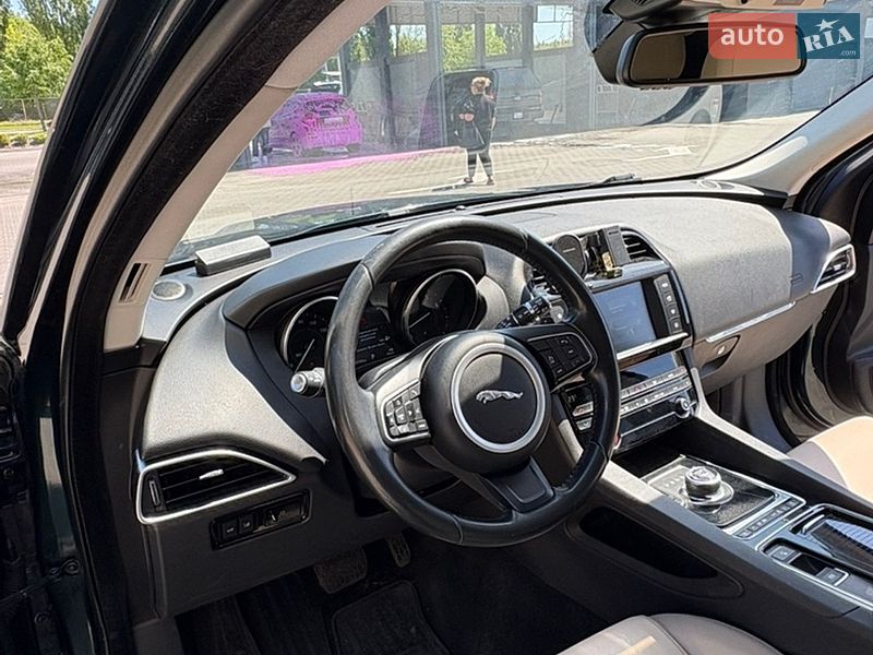 Внедорожник / Кроссовер Jaguar F-Pace 2017 в Виннице
