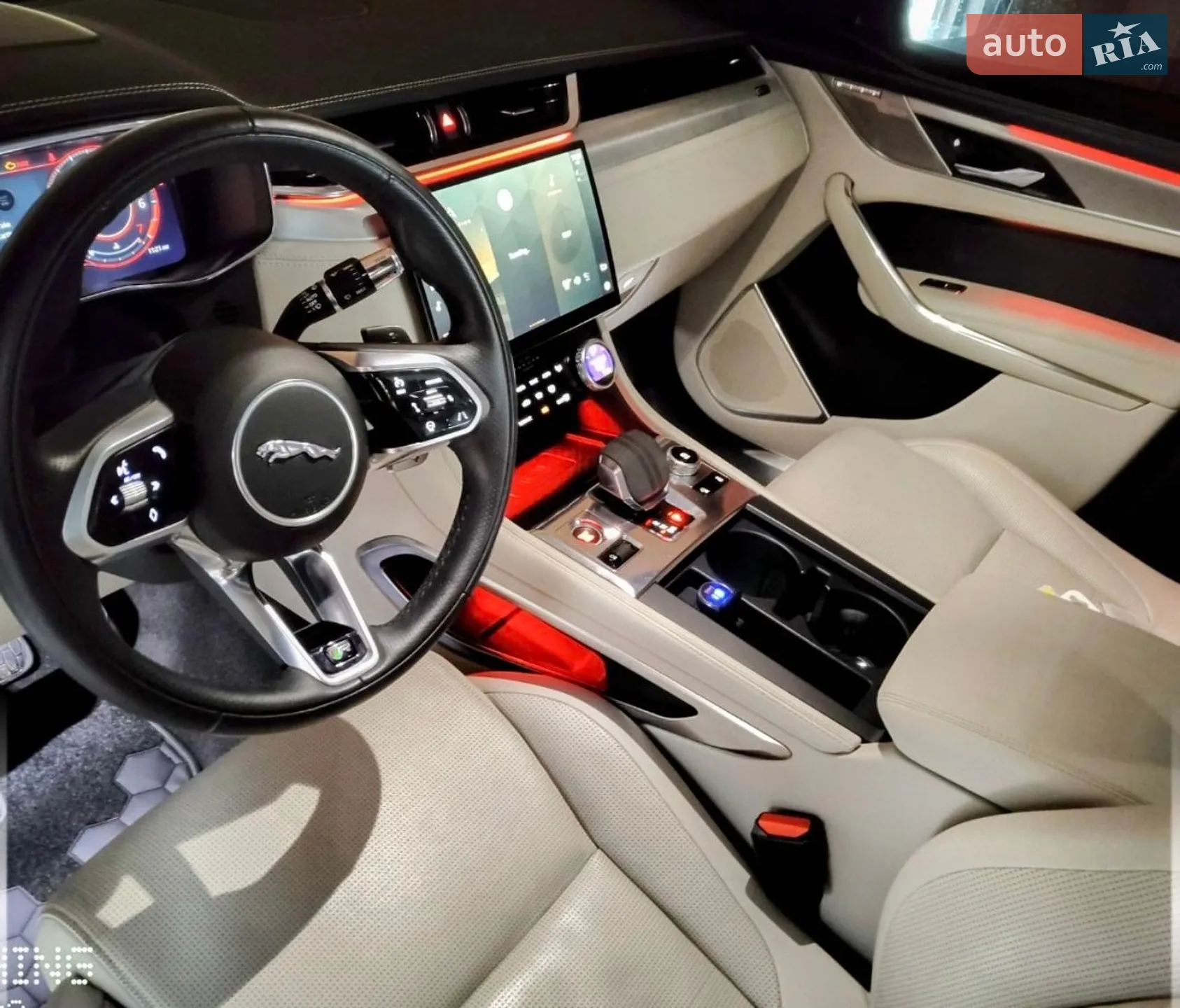 2021 Jaguar F-Pace - мініатюра 14