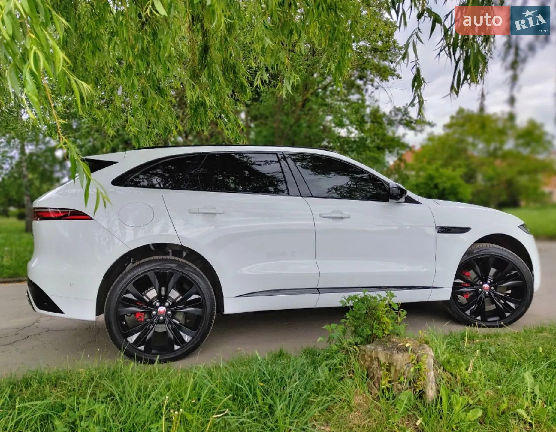 2021 Jaguar F-Pace - мініатюра 2