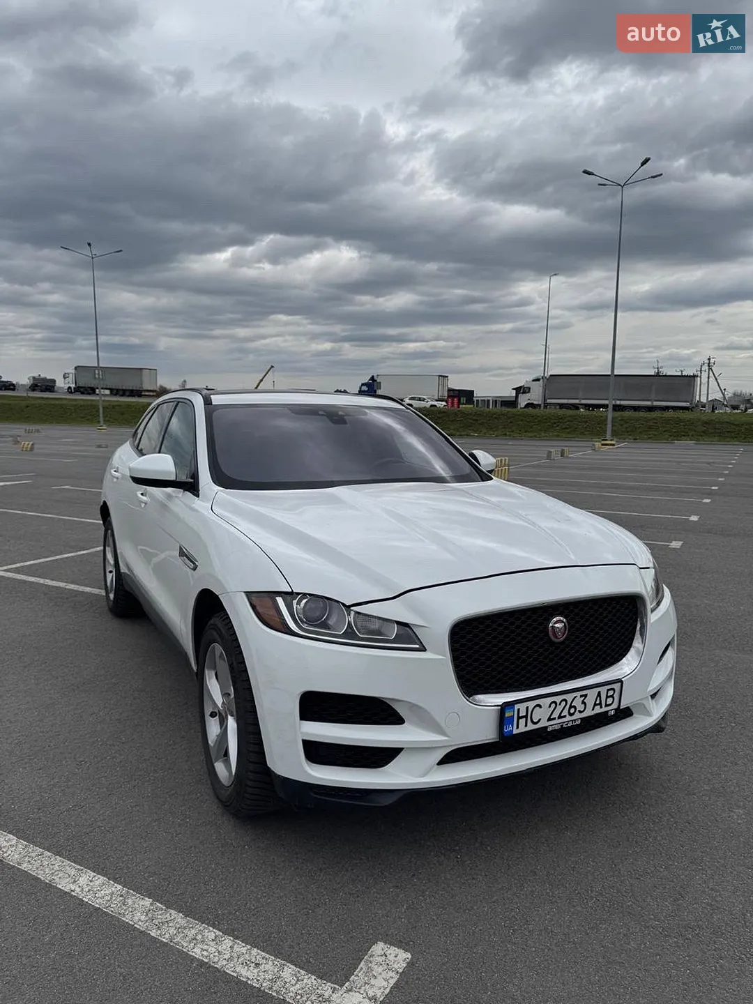 2016 Jaguar F-Pace - мініатюра 4