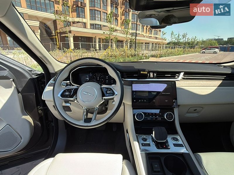 Внедорожник / Кроссовер Jaguar F-Pace 2021 в Киеве