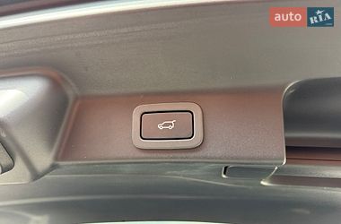 Внедорожник / Кроссовер Jaguar F-Pace 2016 в Киеве фото 23 Внедорожник / Кроссовер Jaguar F-Pace 2016 в Киеве