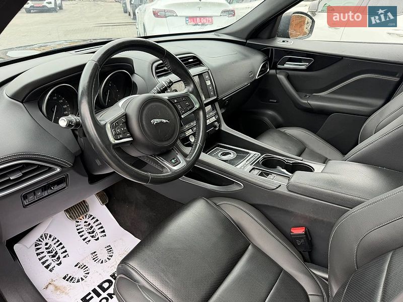 Внедорожник / Кроссовер Jaguar F-Pace 2016 в Луцке