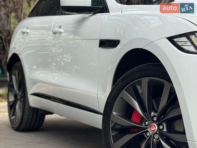 Внедорожник / Кроссовер Jaguar F-Pace 2016 в Киеве