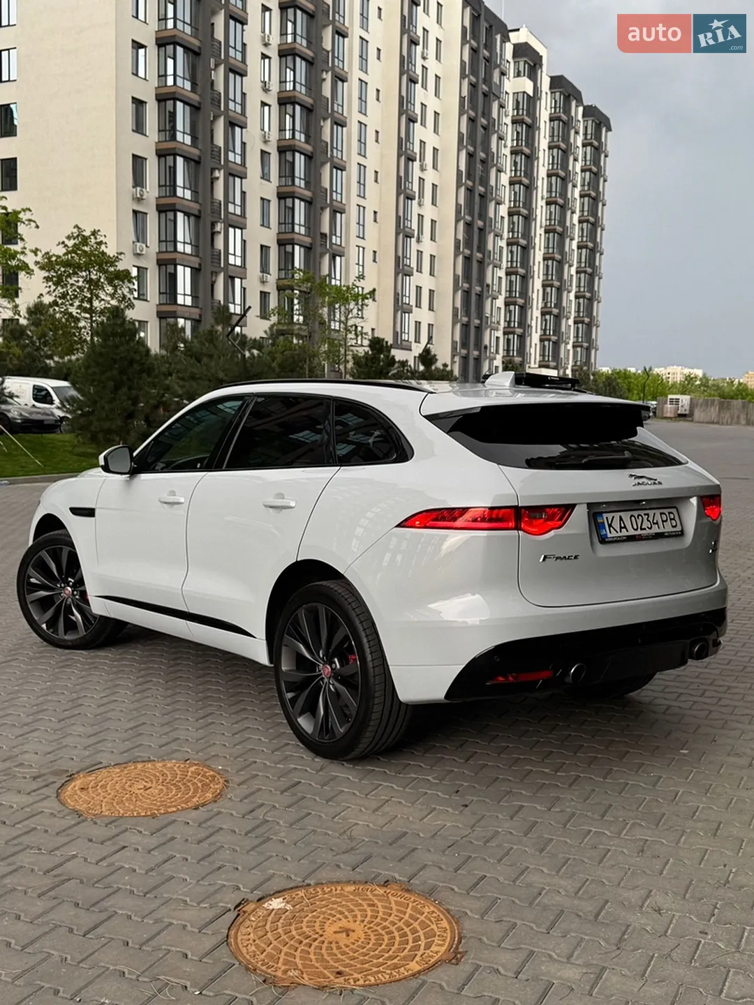 2016 Jaguar F-Pace - мініатюра 8