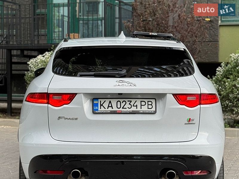 Внедорожник / Кроссовер Jaguar F-Pace 2016 в Киеве