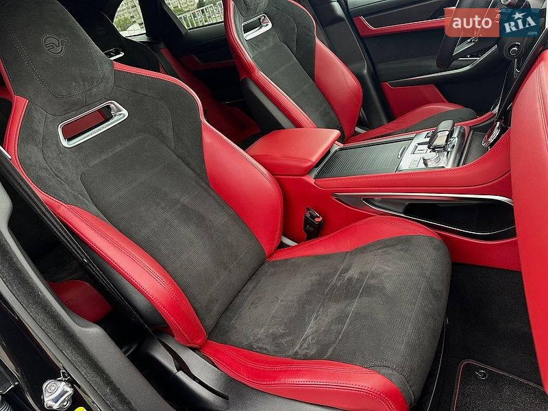 Позашляховик / Кросовер Jaguar F-Pace 2021 в Дніпрі
