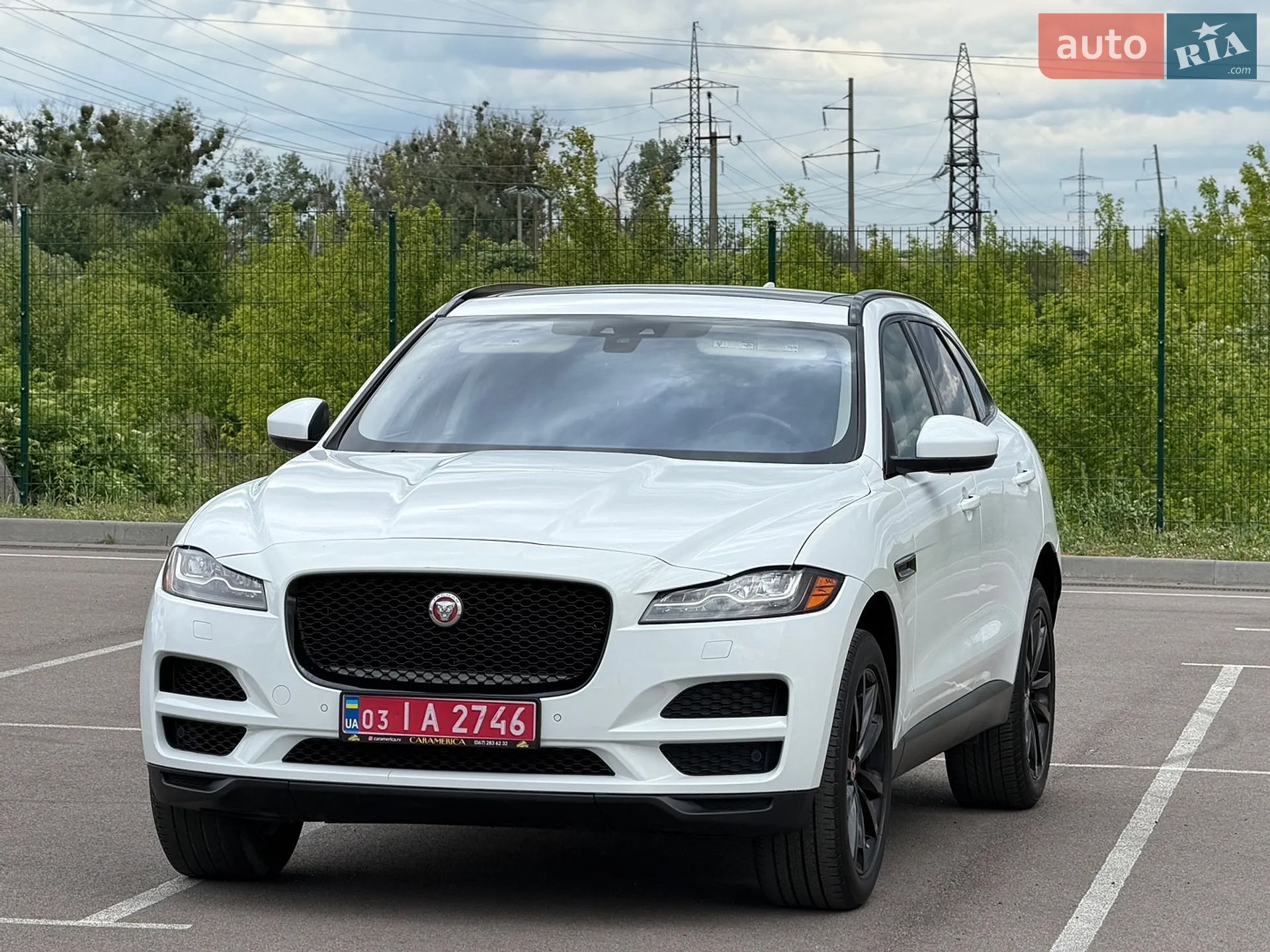 2017 Jaguar F-Pace - мініатюра 2