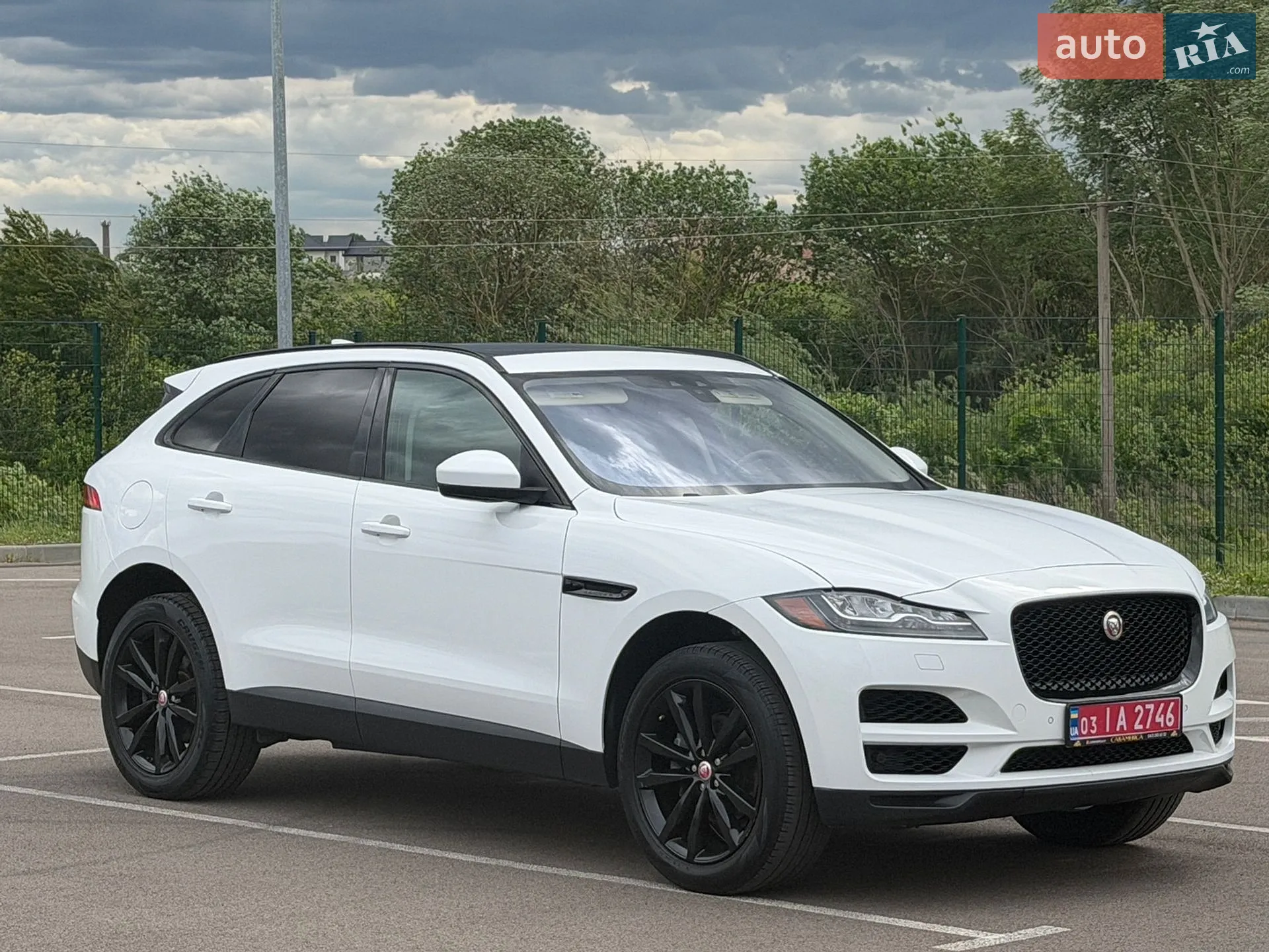 2017 Jaguar F-Pace - мініатюра 5