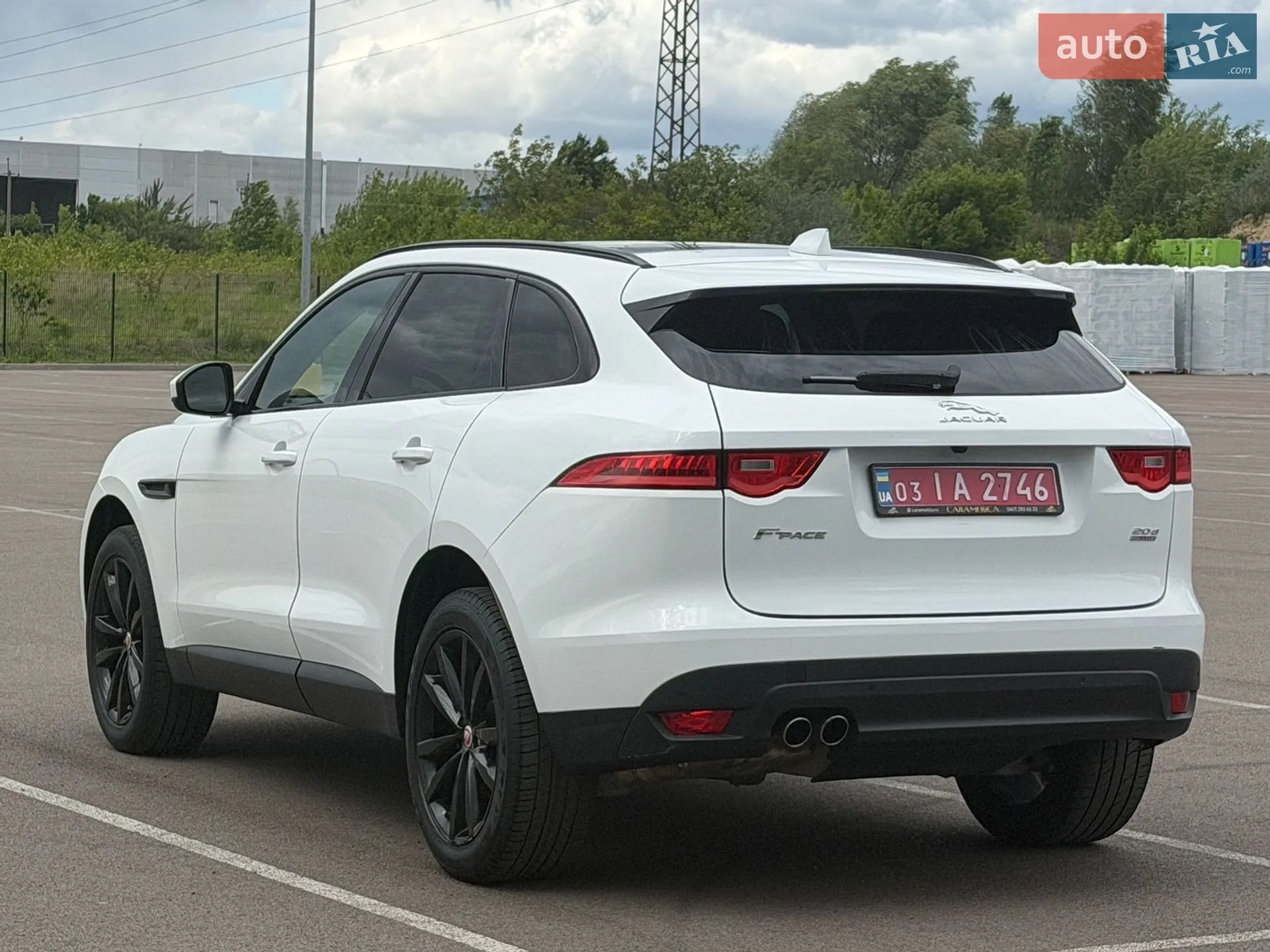 2017 Jaguar F-Pace - мініатюра 9