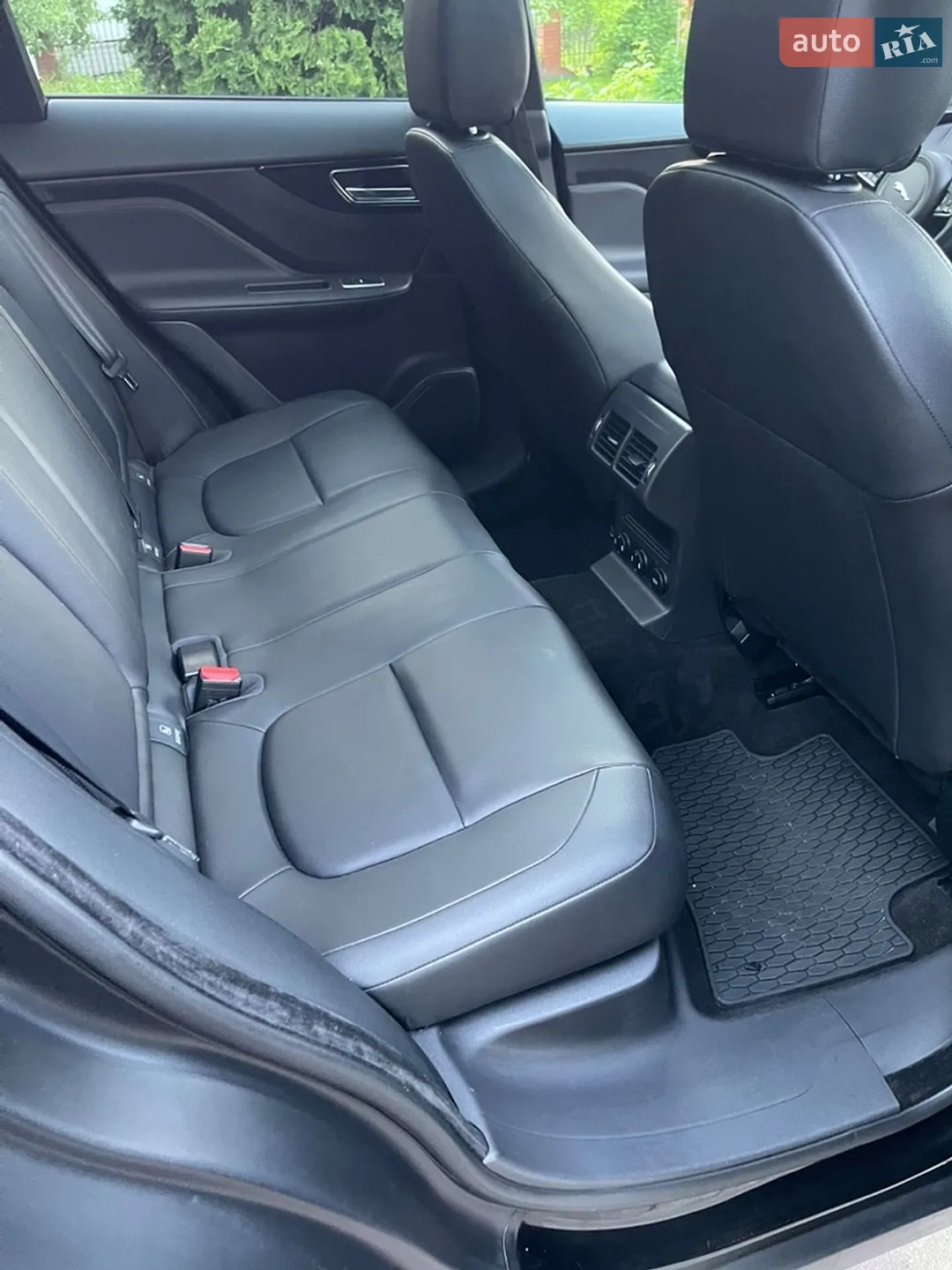 2016 Jaguar F-Pace - мініатюра 29