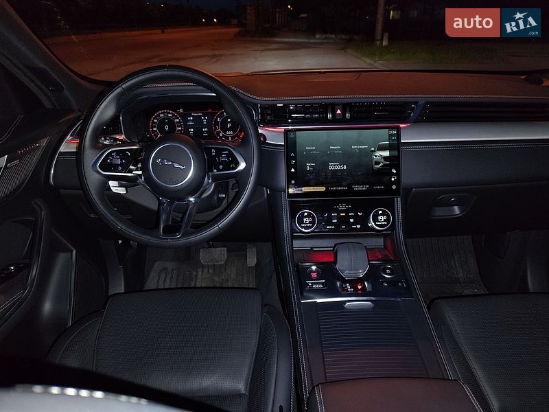 Позашляховик / Кросовер Jaguar F-Pace 2023 в Береговому