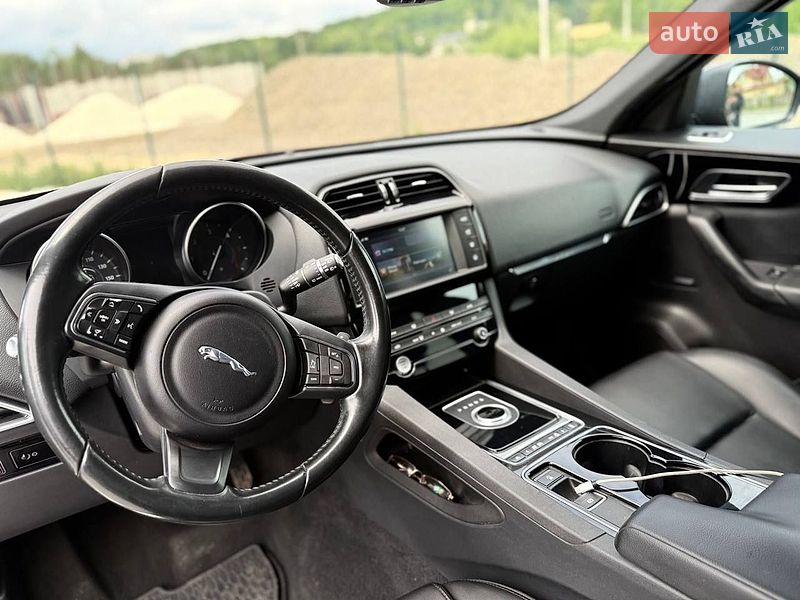 Внедорожник / Кроссовер Jaguar F-Pace 2016 в Львове