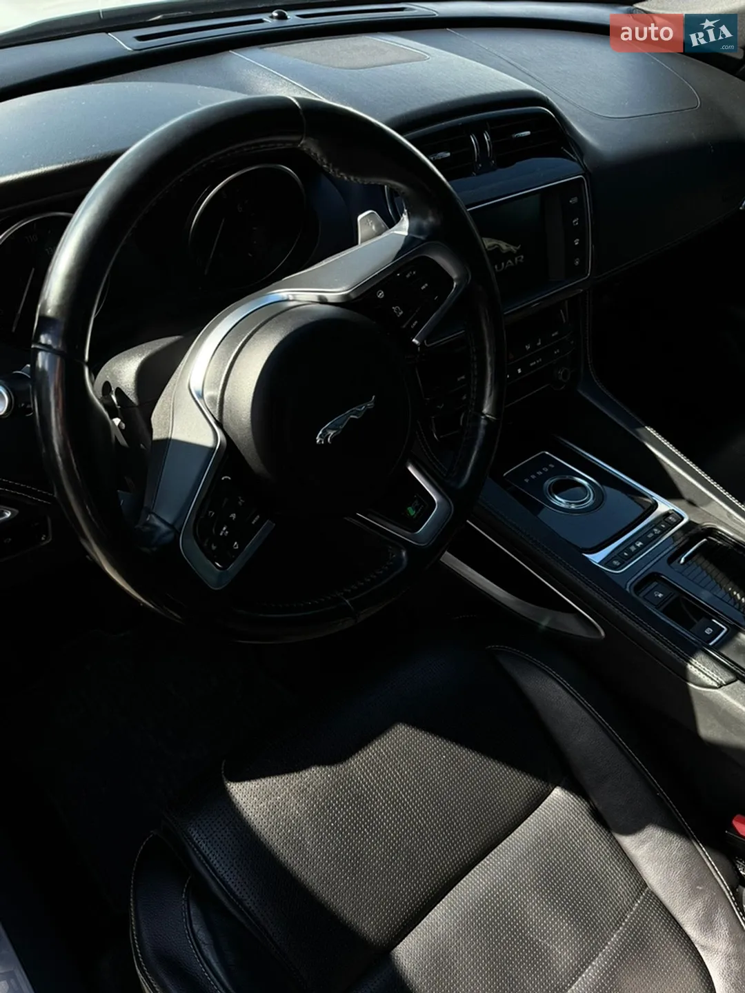 2018 Jaguar F-Pace - мініатюра 14