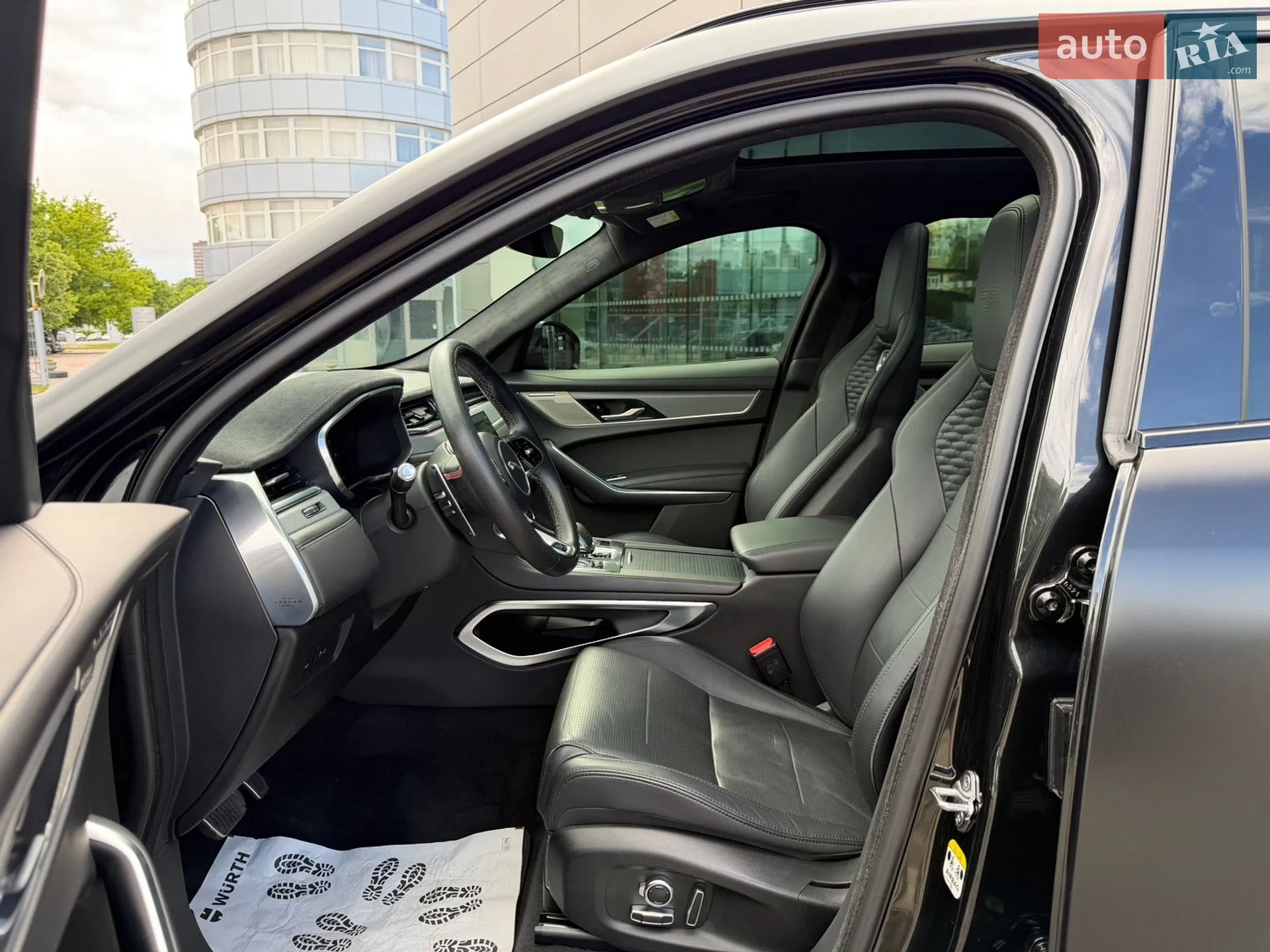 2021 Jaguar F-Pace - мініатюра 18