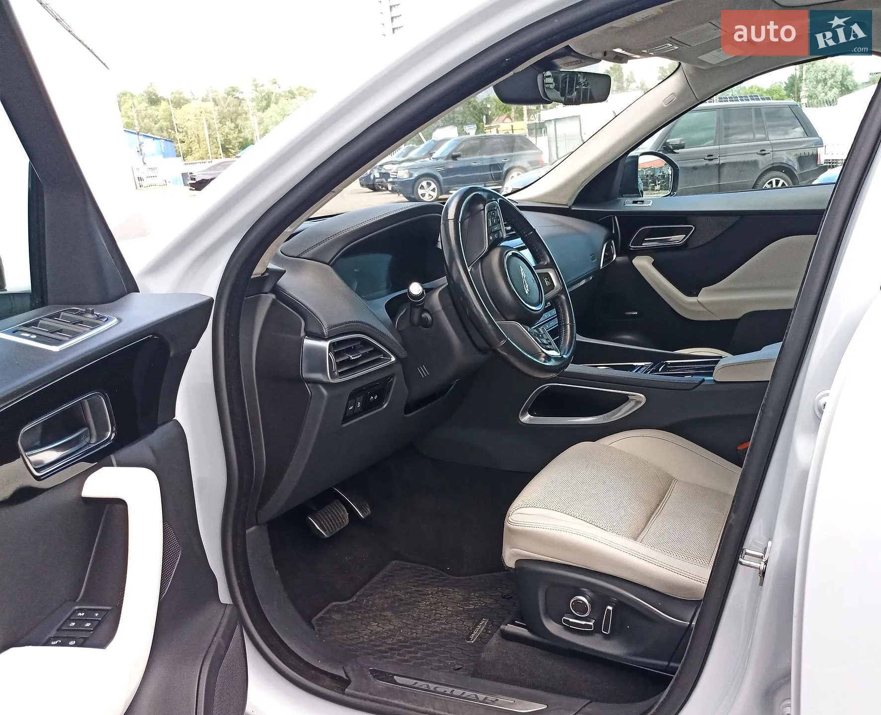 2018 Jaguar F-Pace - мініатюра 9