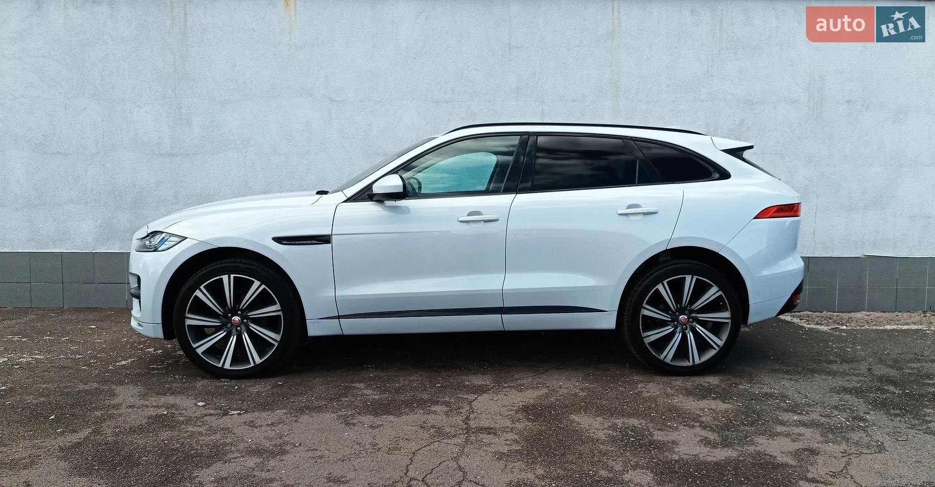 2018 Jaguar F-Pace - мініатюра 5