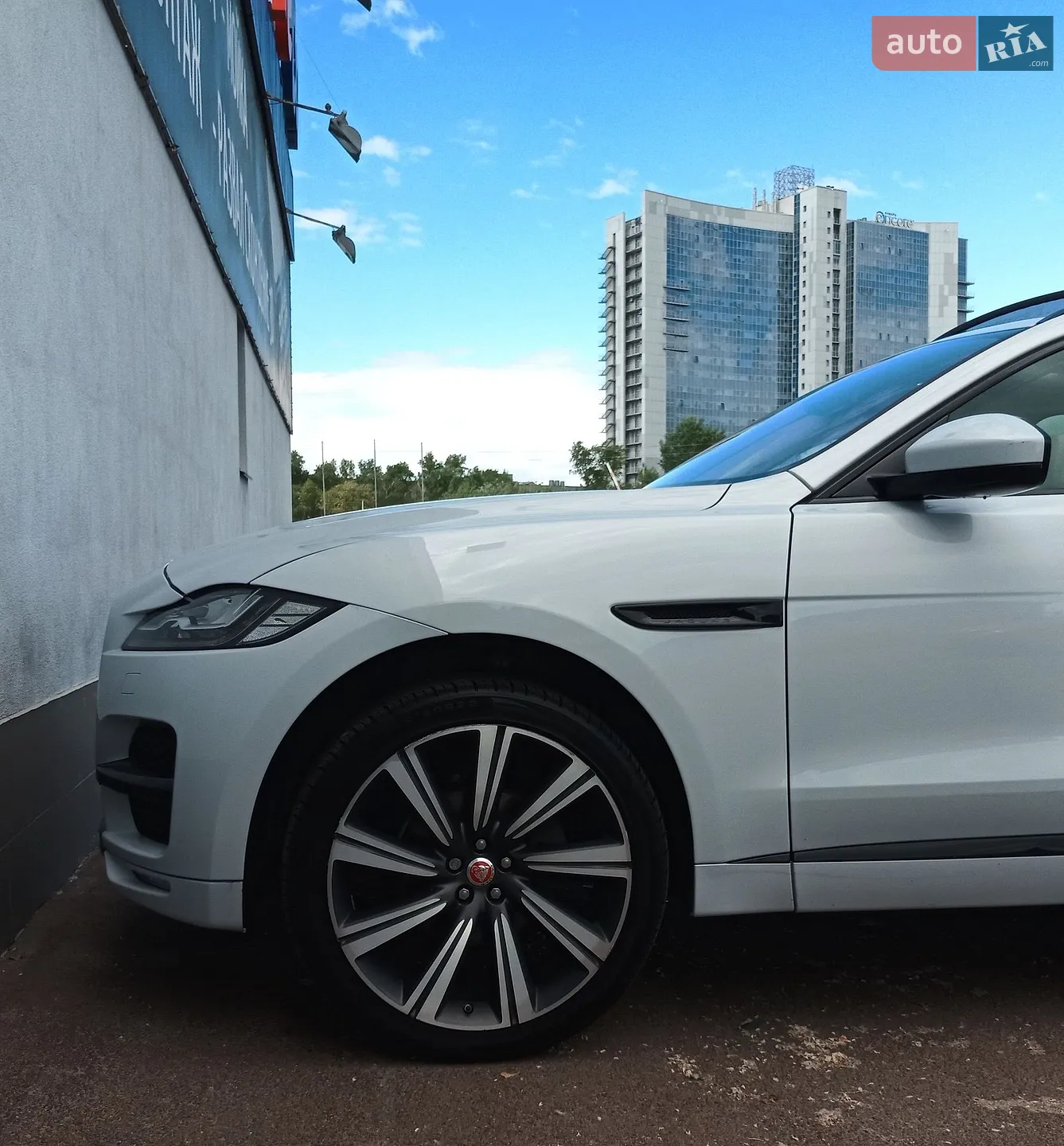 2018 Jaguar F-Pace - мініатюра 4