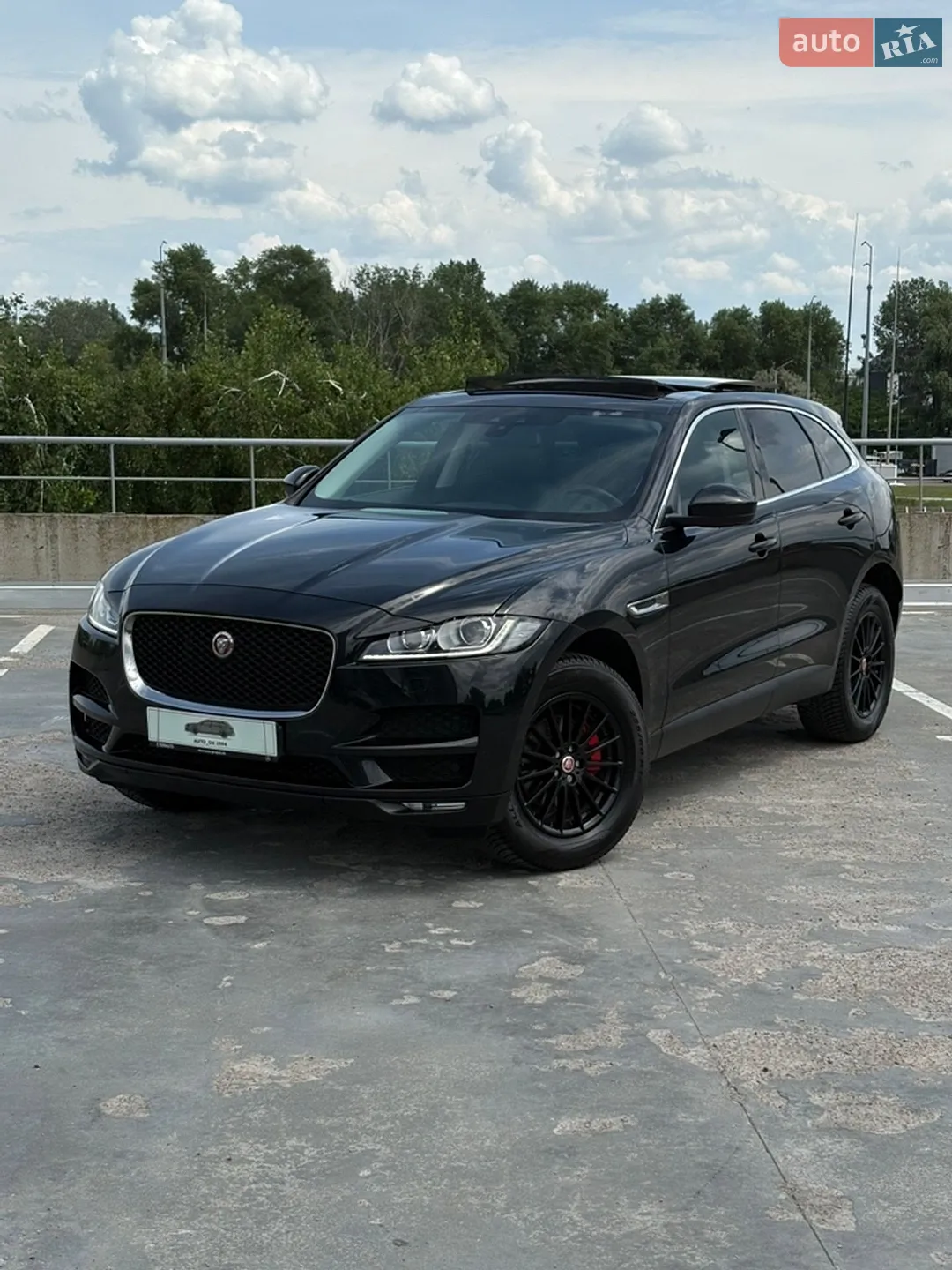 2016 Jaguar F-Pace - мініатюра 2