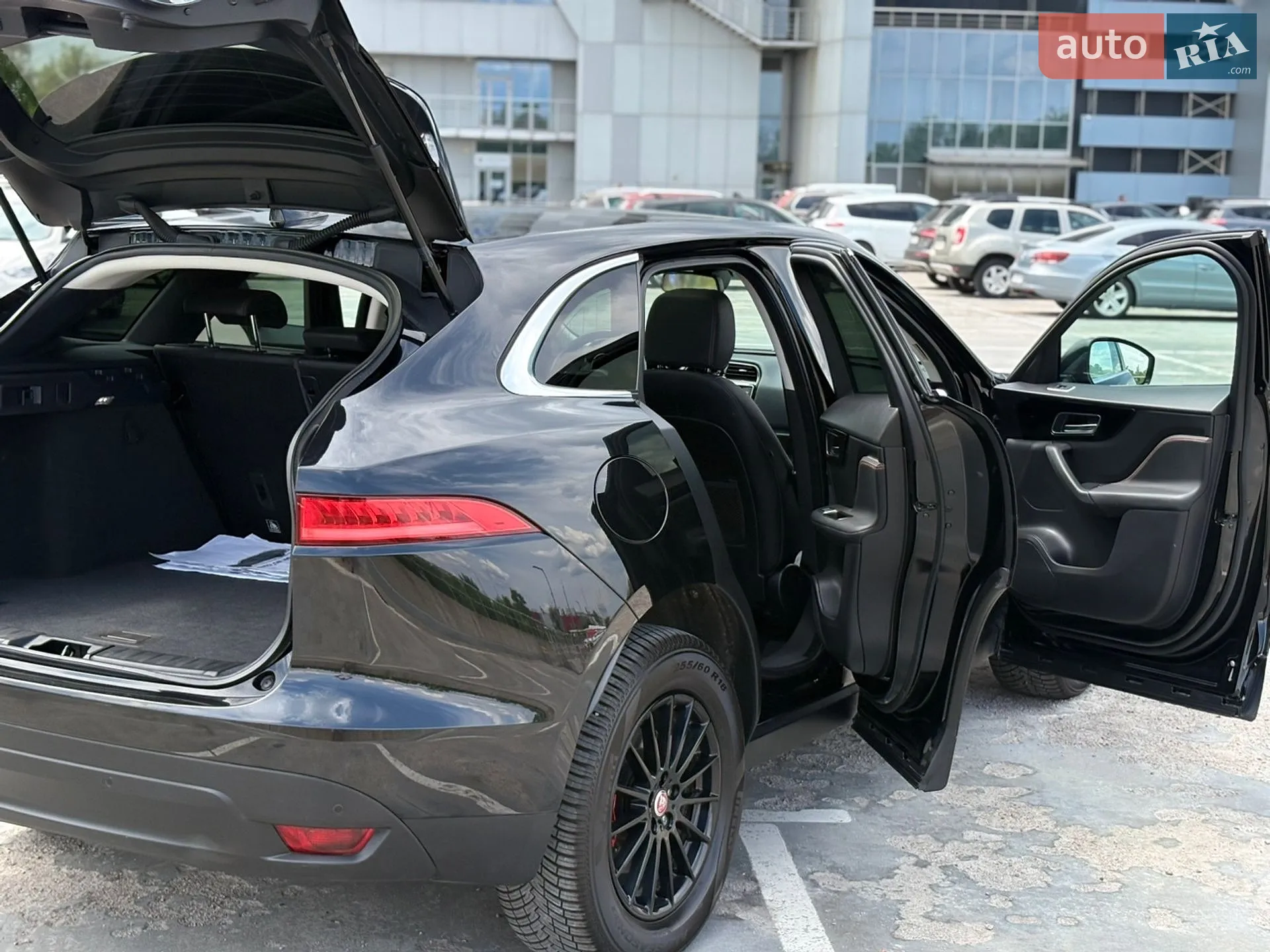 2016 Jaguar F-Pace - мініатюра 16