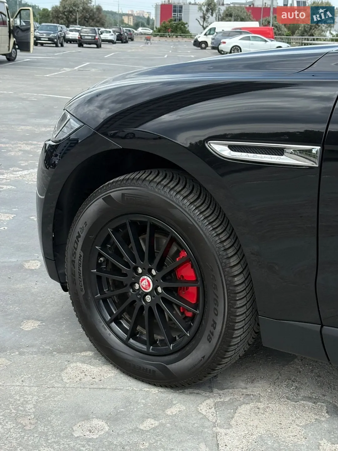 2016 Jaguar F-Pace - мініатюра 20