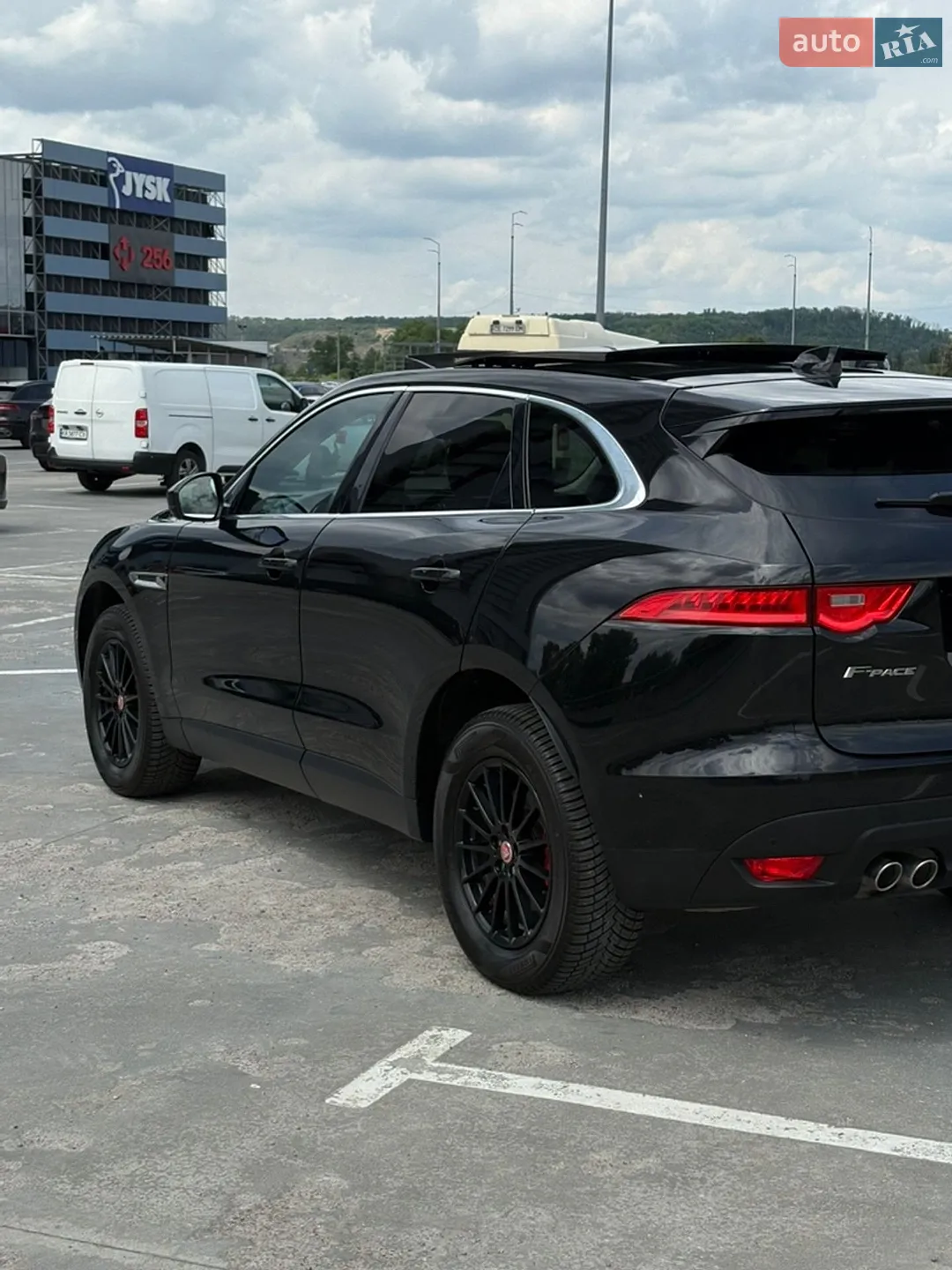 2016 Jaguar F-Pace - мініатюра 22