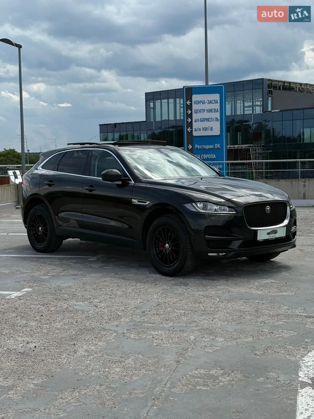 2016 Jaguar F-Pace - мініатюра 30