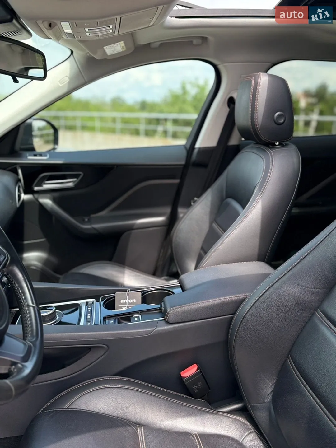 2016 Jaguar F-Pace - мініатюра 55