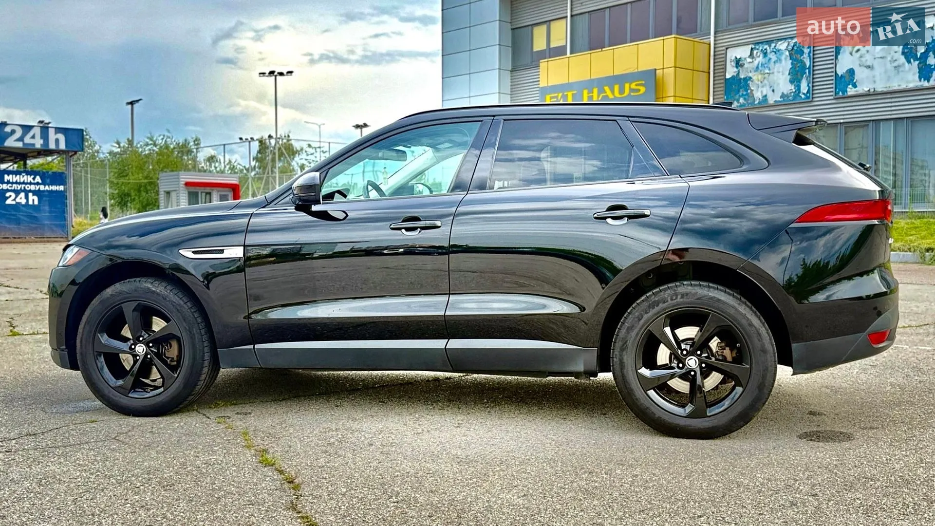 2016 Jaguar F-Pace - мініатюра 7