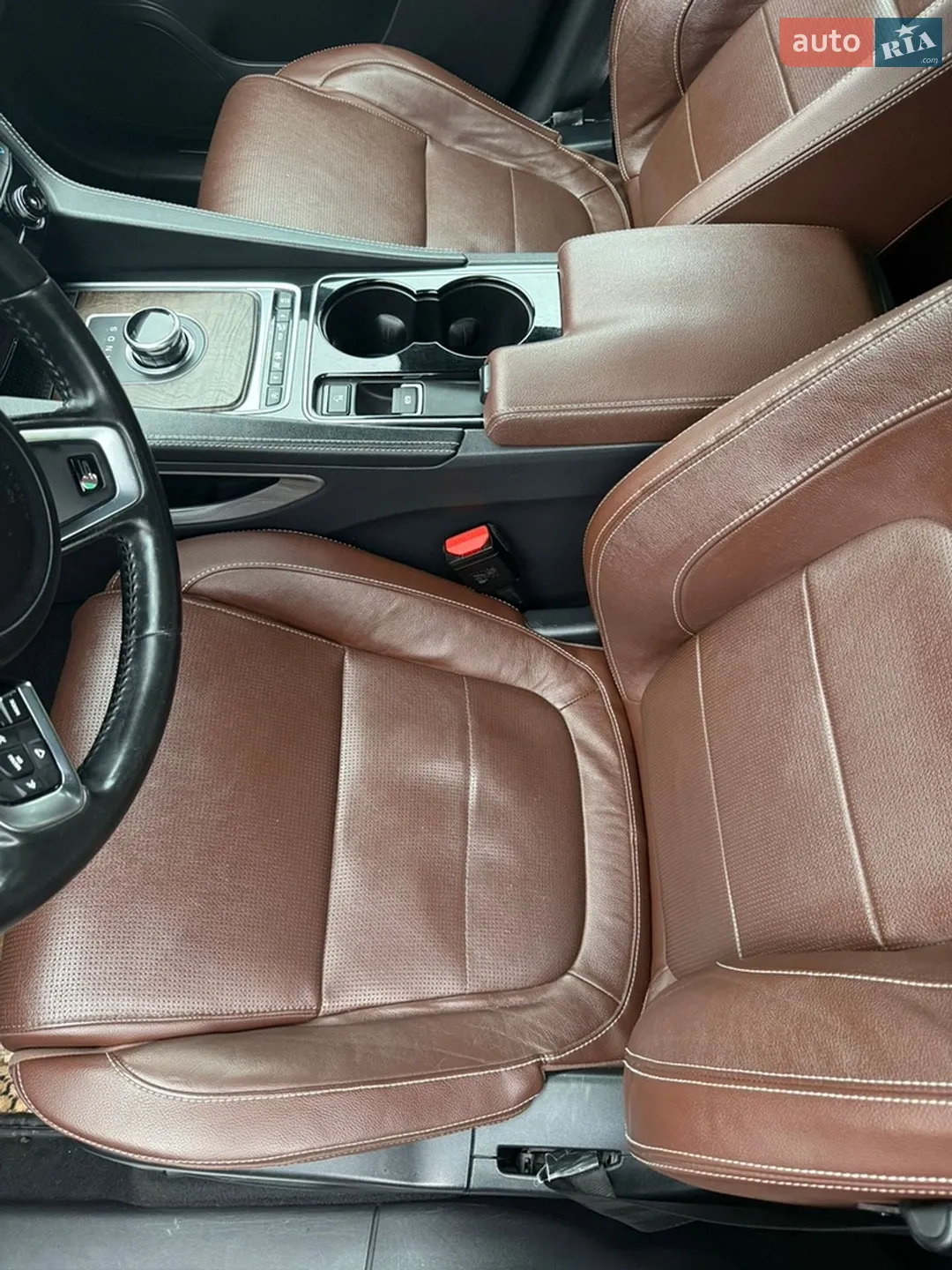 2016 Jaguar F-Pace - мініатюра 14