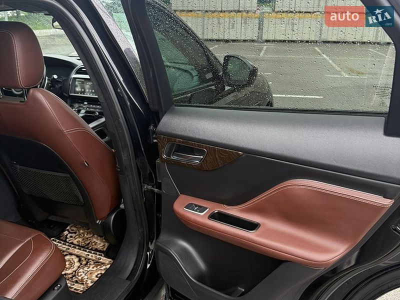 Позашляховик / Кросовер Jaguar F-Pace 2016 в Києві фото 16 Позашляховик / Кросовер Jaguar F-Pace 2016 в Києві
