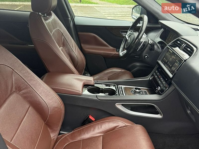 Позашляховик / Кросовер Jaguar F-Pace 2016 в Києві фото 20 Позашляховик / Кросовер Jaguar F-Pace 2016 в Києві