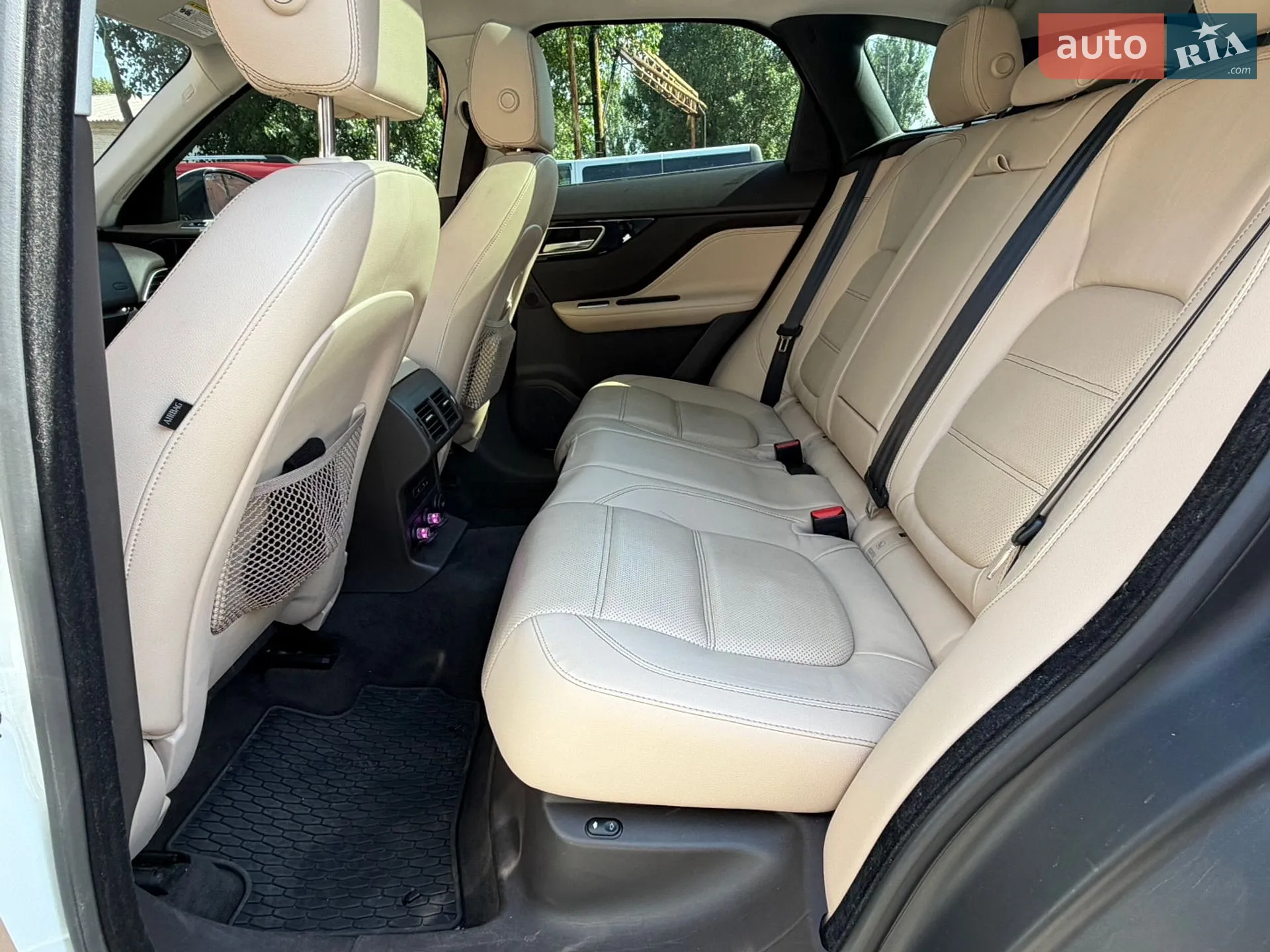 2016 Jaguar F-Pace - мініатюра 12